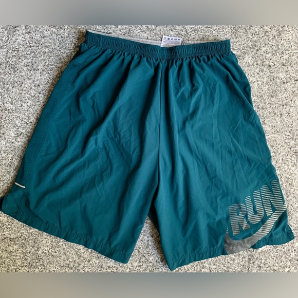 NIKE RUN LOGO MENS TEAL TRAINING SHORTS - SIZE MEDIUM - RUNNING SHORT ACTIVEWEAR - Picture 10 of 10